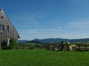 Ausblick auf die Berge am Gruppenhotel Zittauer Gebirge in Deutschland.