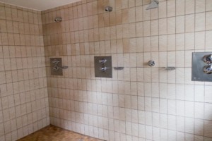 Dusche im Kinderfreizeitheim Largesberg