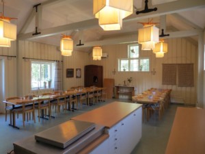 Speisesaal im Freizeithaus Bovik Lägergård in Schweden.